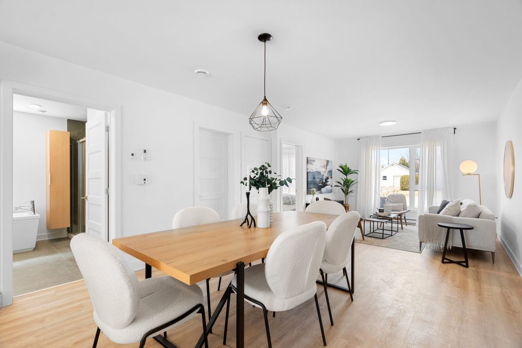 881 Rue Aucoin